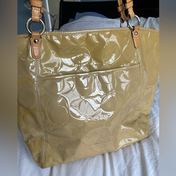 2009 paten-leather tan Coach Bag - Picture 3 of 9